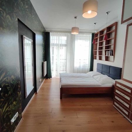 Apartament Przy Galerii Forum Gliwice Witkiewicza Buitenkant foto