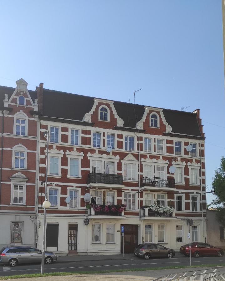 Apartament Przy Galerii Forum Gliwice Witkiewicza Buitenkant foto